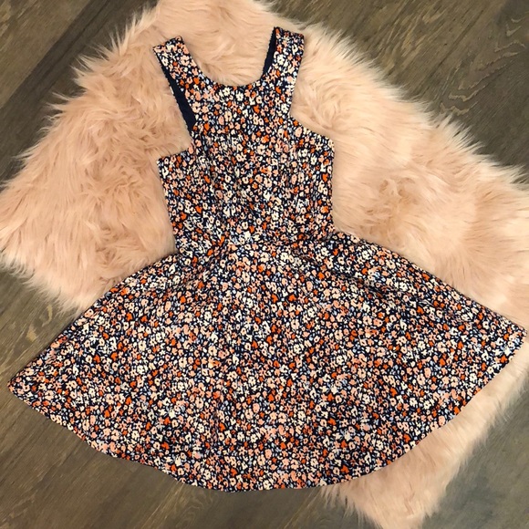 FLORAL DRESS - Picture 2 of 4